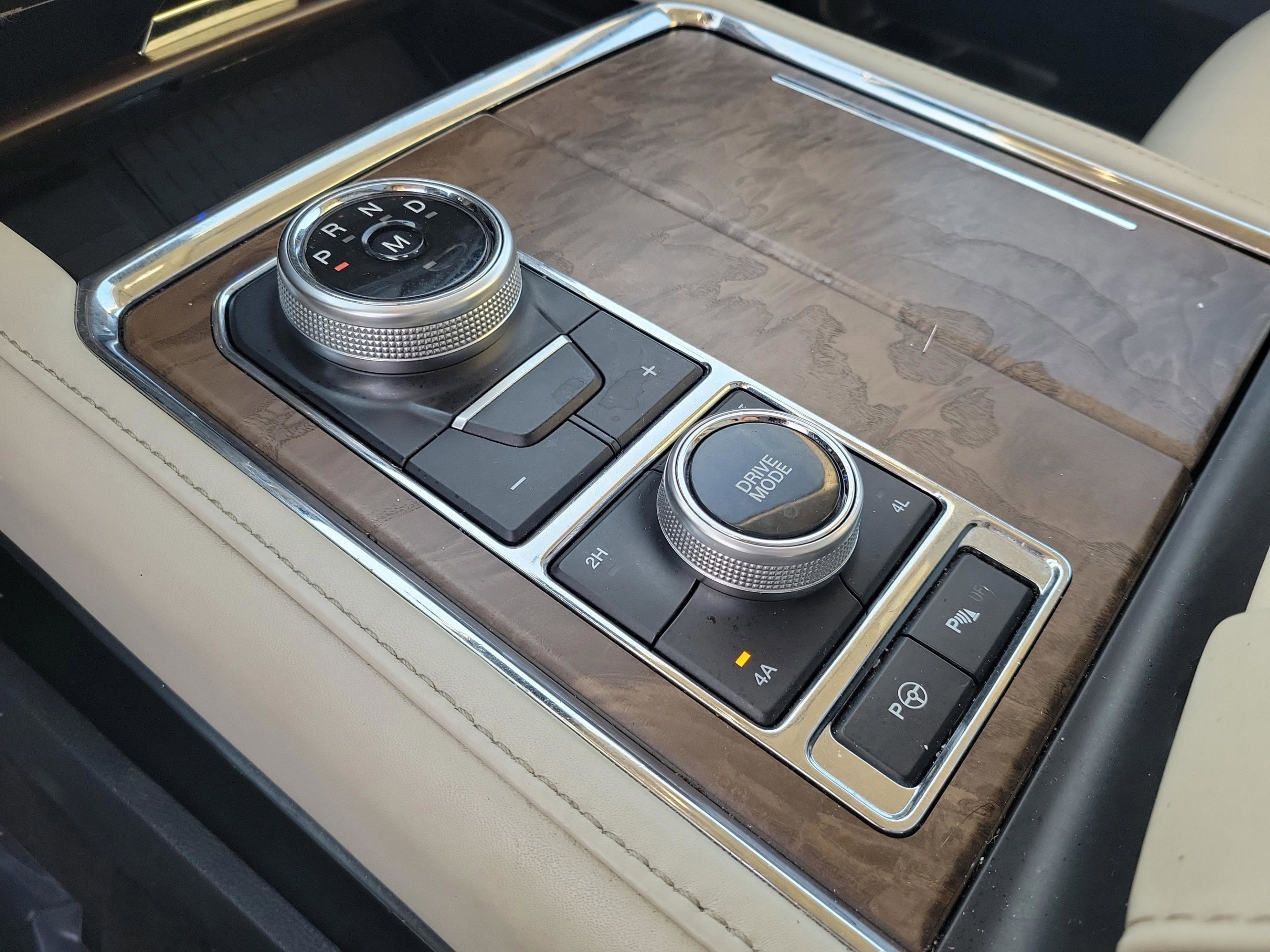 Used 2020 Ford Expedition Platinum image 36