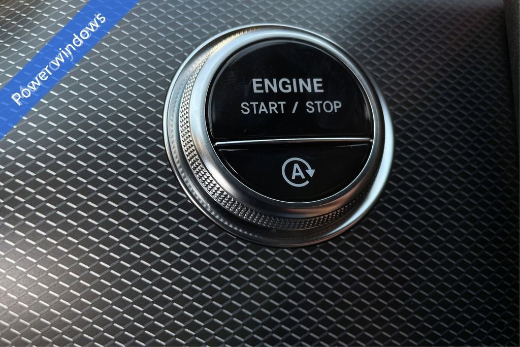 Used 2024 Mercedes-Benz C 300 4MATIC Sedan image 22