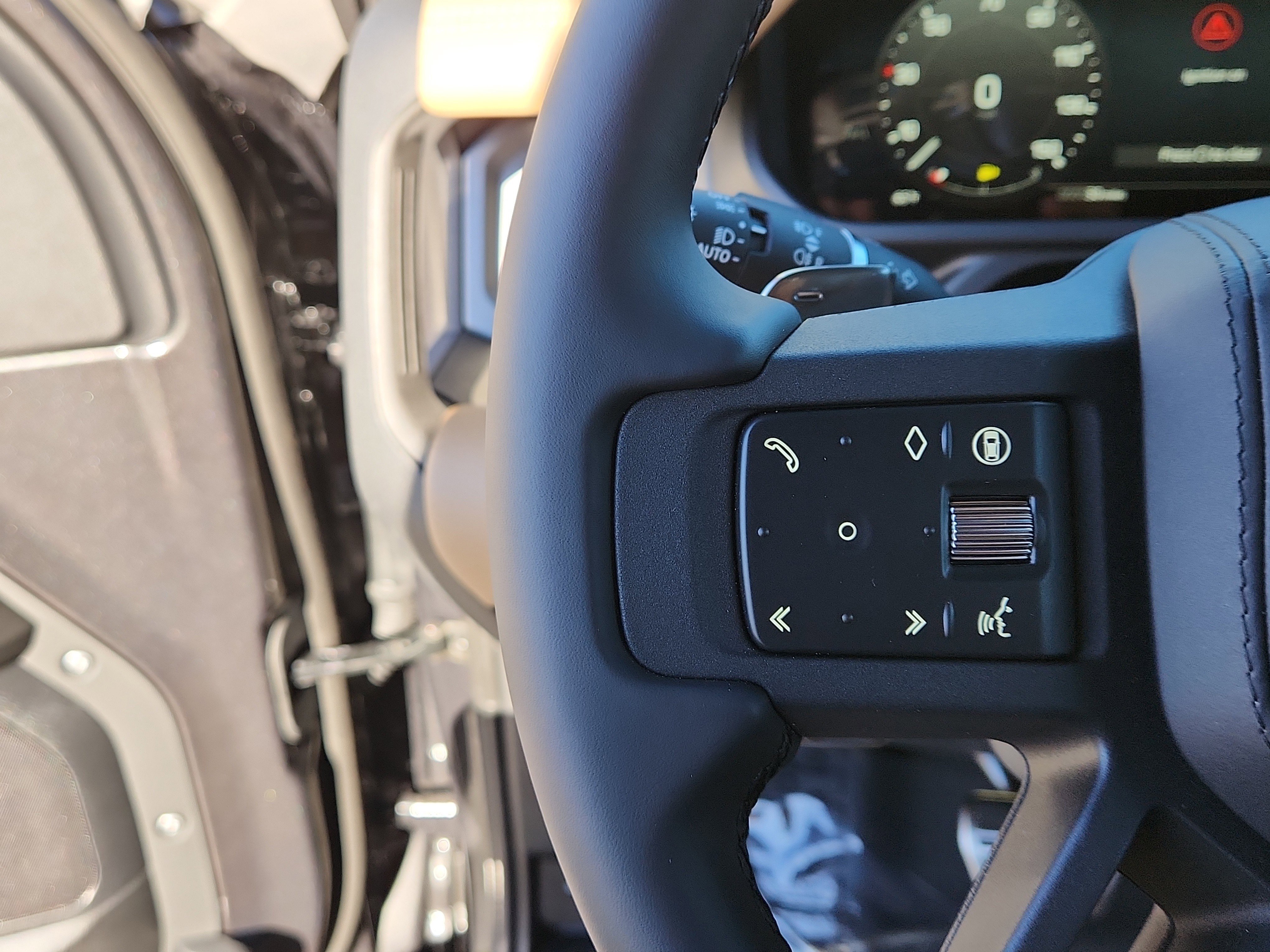 New 2026 Land Rover Defender 130 V8 image 22