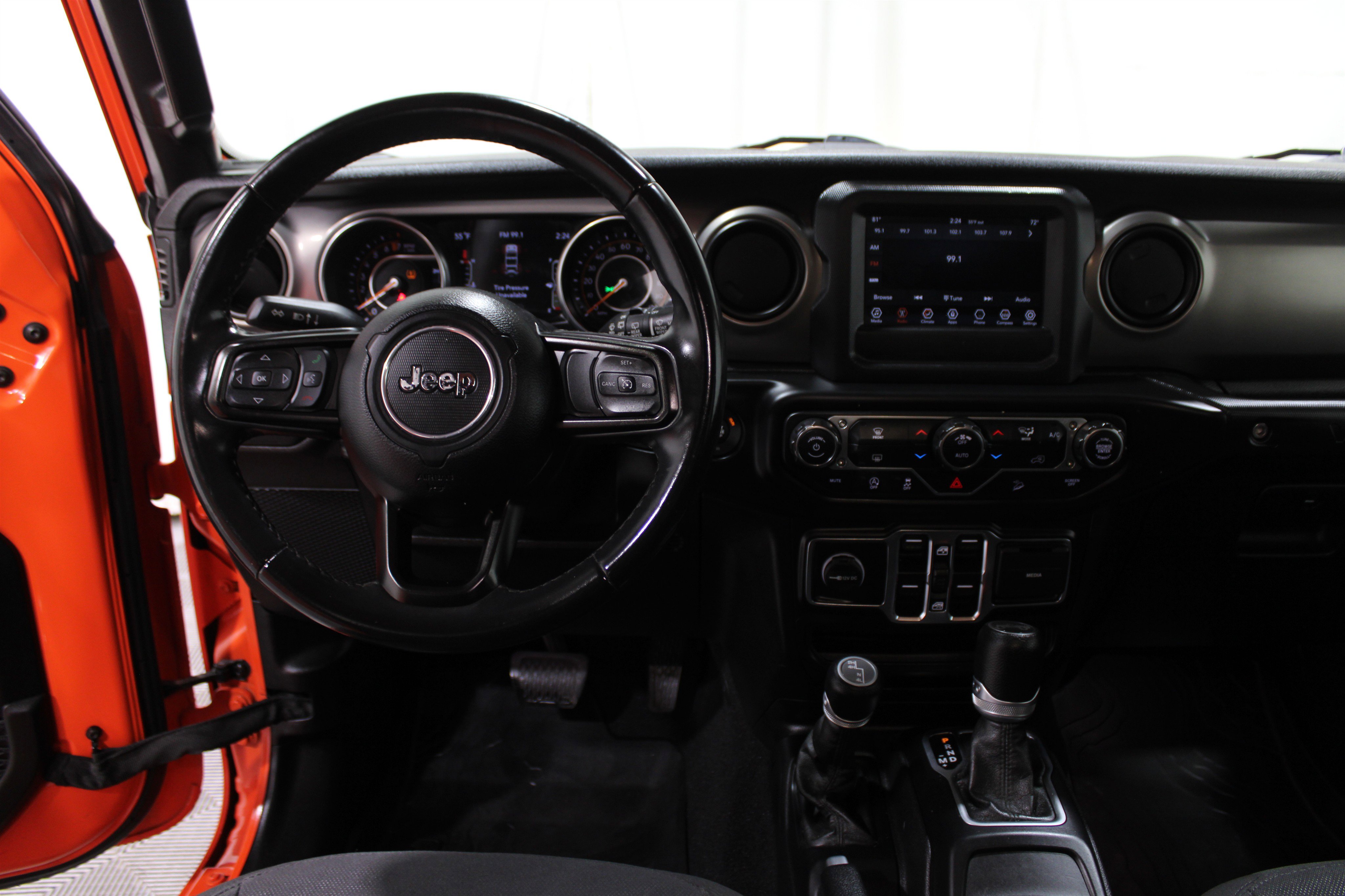 Used 2019 Jeep Wrangler Unlimited Sport S AWD/4WD image 2