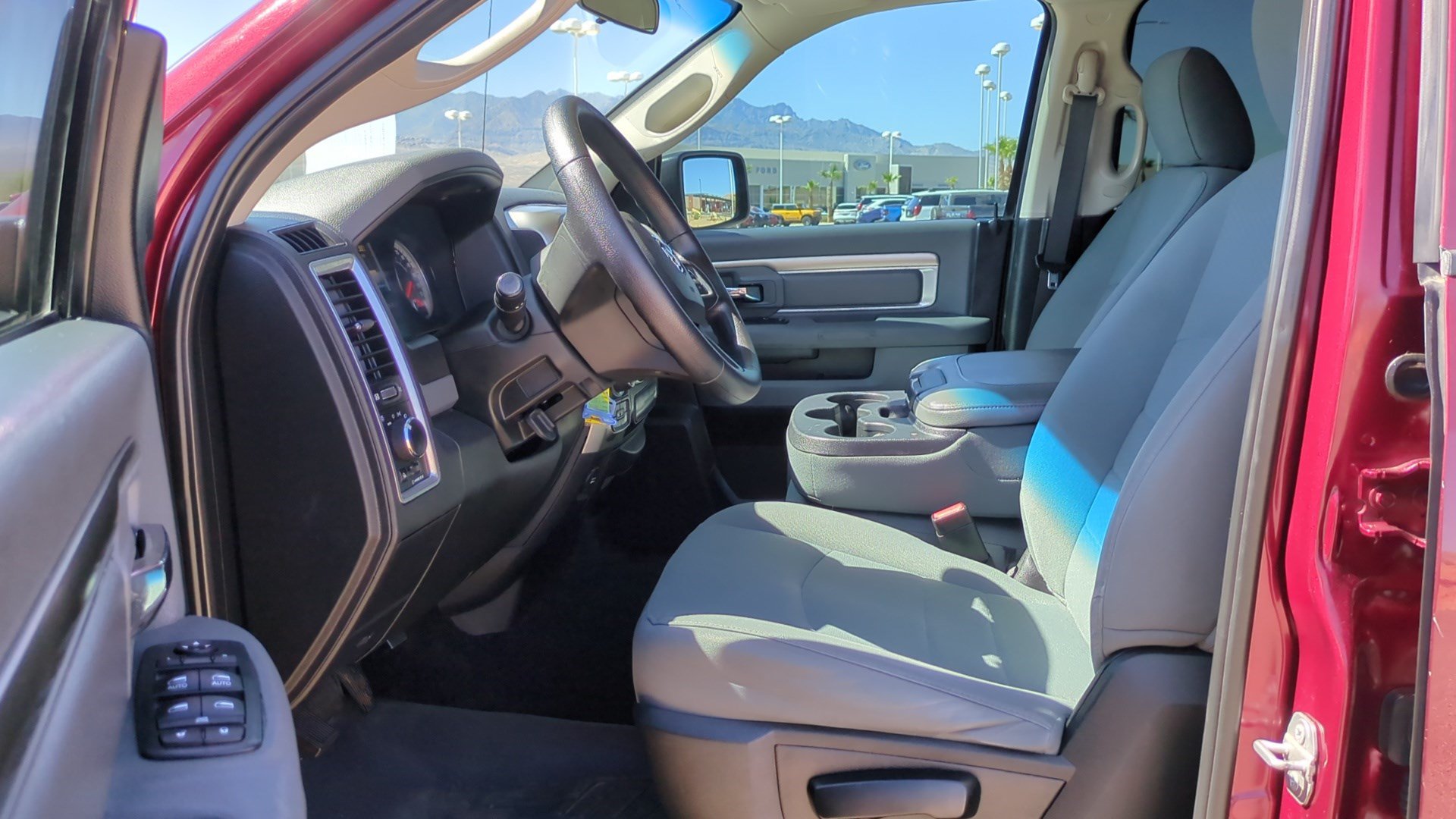 Used 2019 RAM 1500 Classic SLT AWD/4WD image 15