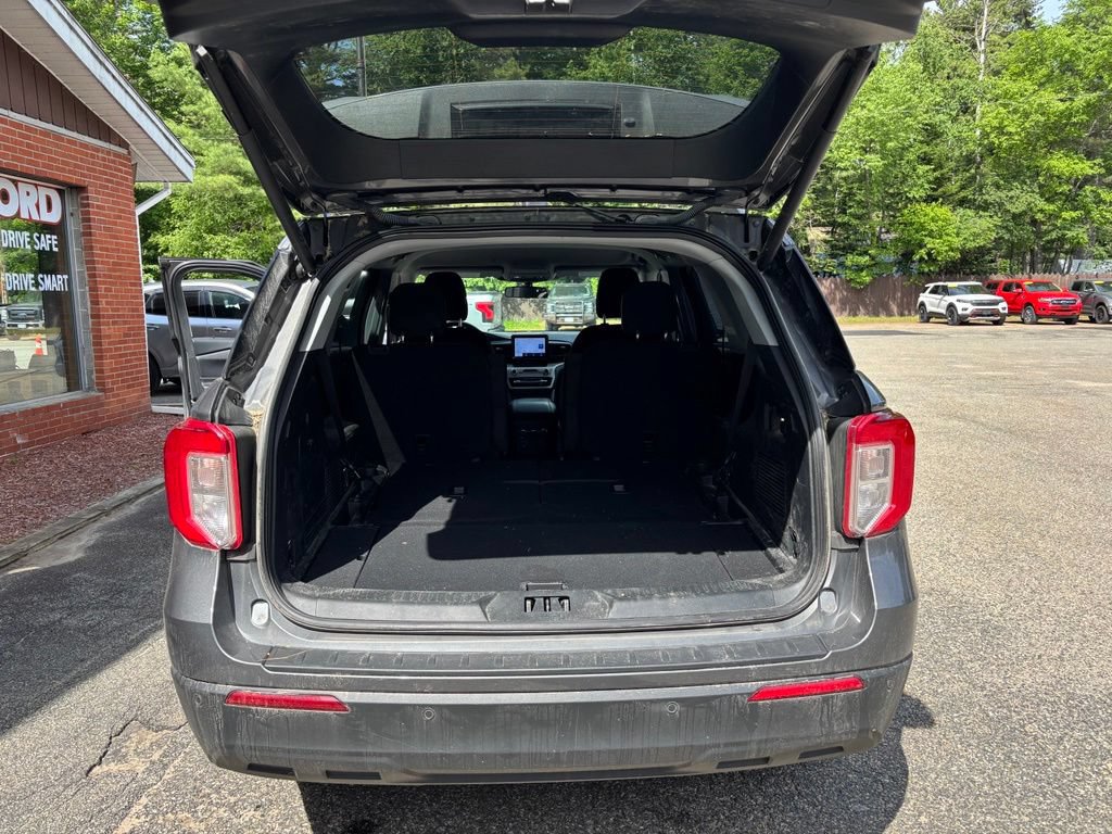 Used 2023 Ford Explorer XLT AWD/4WD image 31