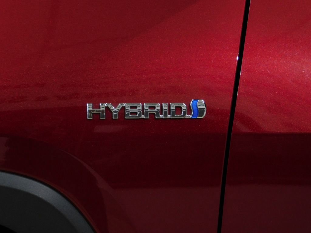 Used 2020 Toyota RAV4 Limited w/ Carpet Mat Package image 20