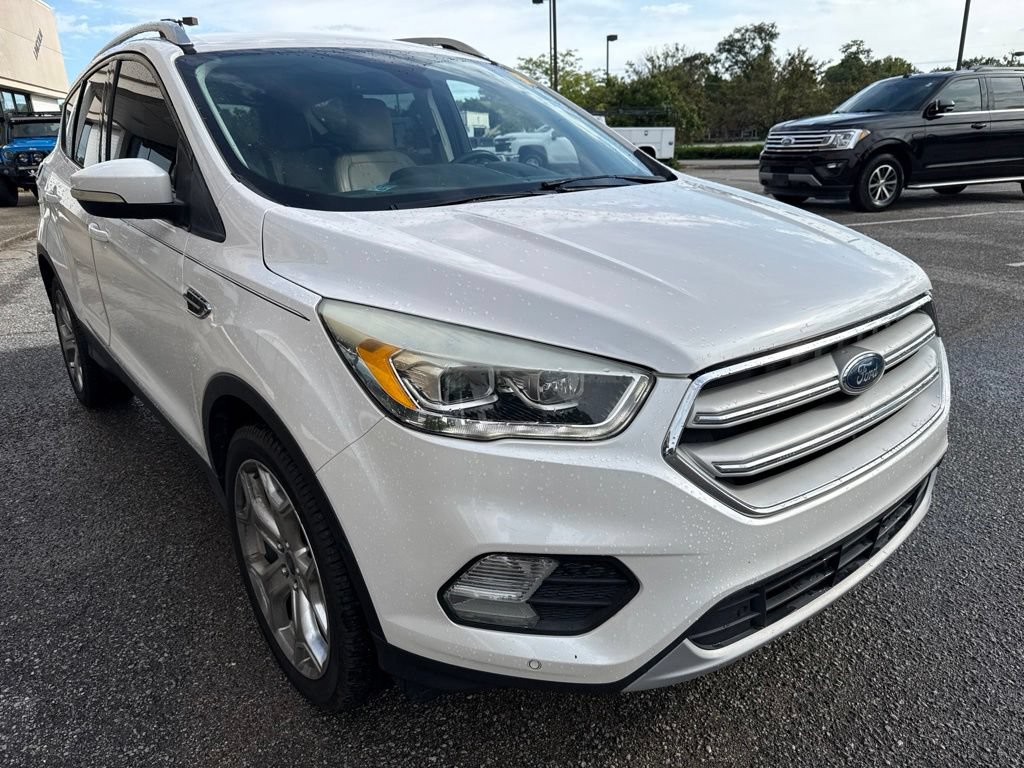 Used 2019 Ford Escape Titanium AWD/4WD image 14