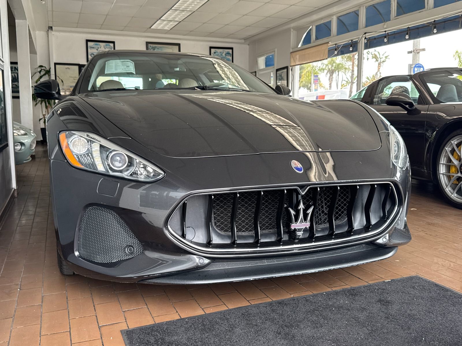 Used 2018 Maserati GranTurismo MC image 3
