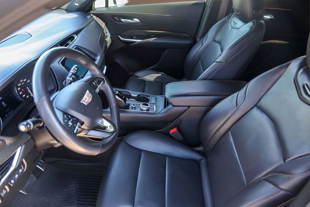 Used 2022 Cadillac XT4 Sport image 9