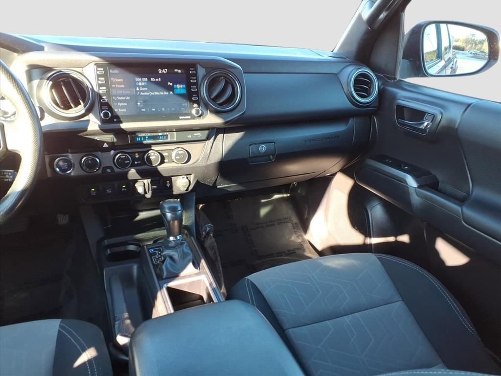 Used 2023 Toyota Tacoma TRD Off-Road w/ Technology Package AWD/4WD image 16