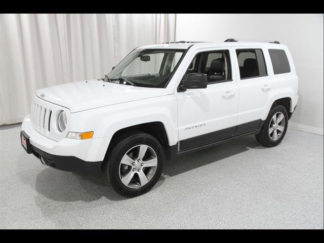 Used 2017 Jeep Patriot High Altitude AWD/4WD image 3
