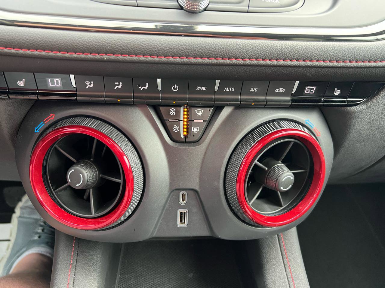 Used 2020 Chevrolet Blazer RS image 43