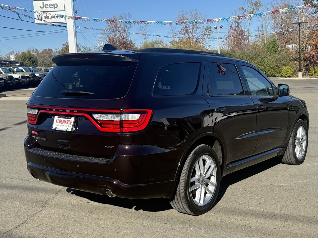 Used 2024 Dodge Durango GT image 3