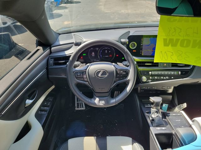 Used 2022 Lexus ES 300h F Sport FWD image 25