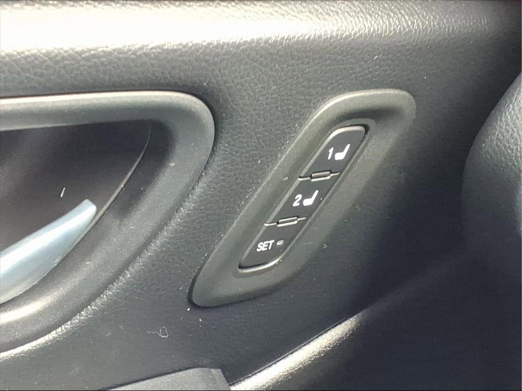 Used 2025 Honda Pilot EX-L image 29