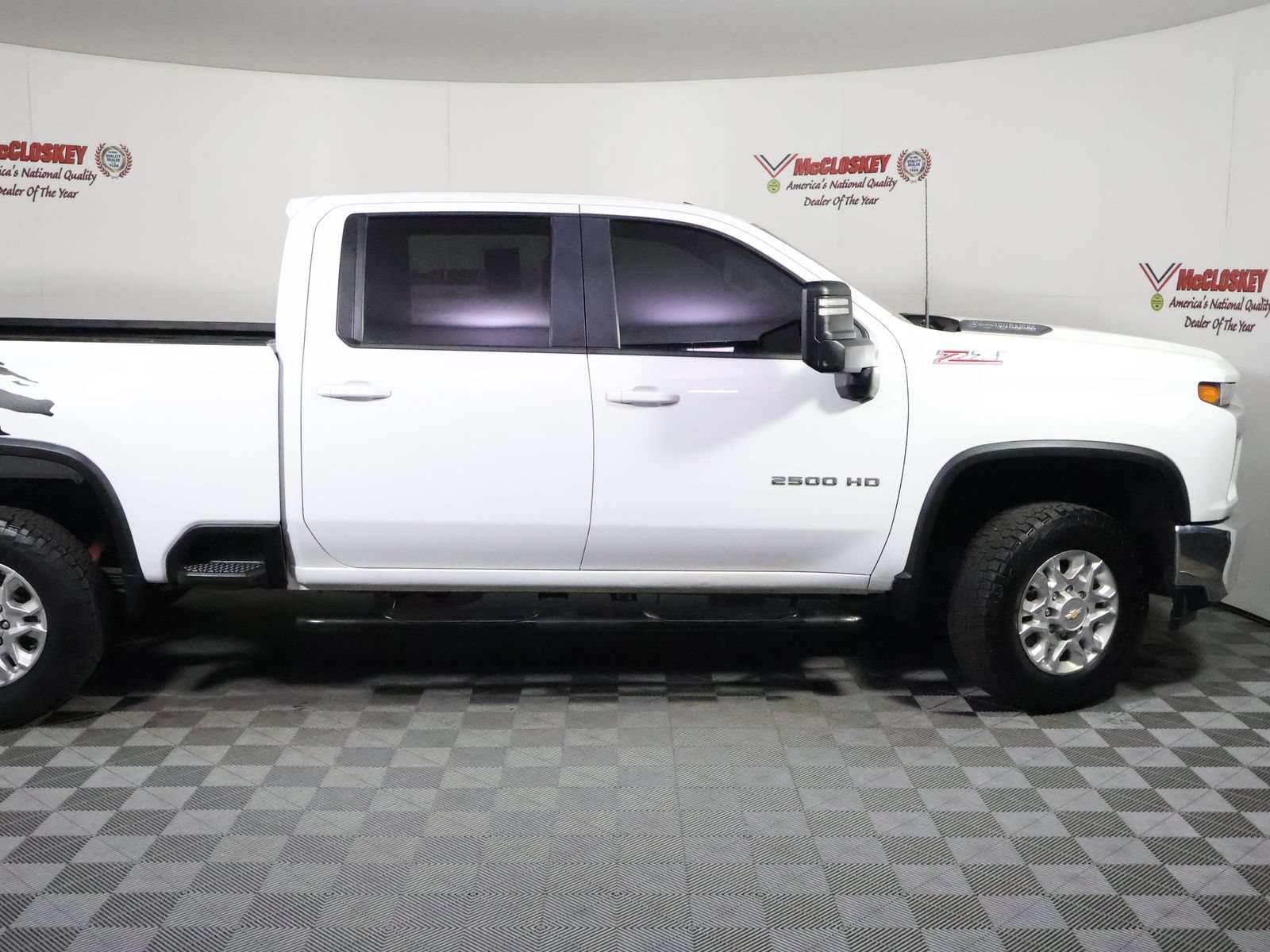 Used 2021 Chevrolet Silverado 2500 LT w/ Z71 Off-Road Package AWD/4WD image 3