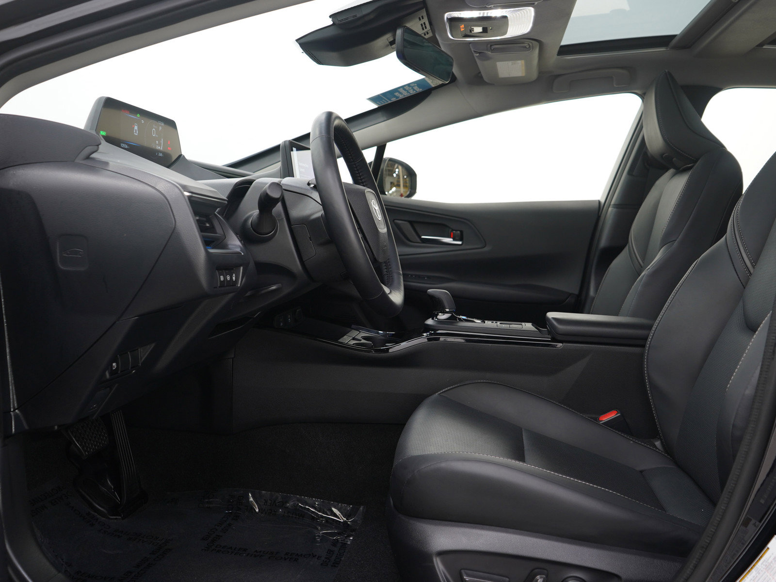 Used 2025 Toyota Prius AWD image 18