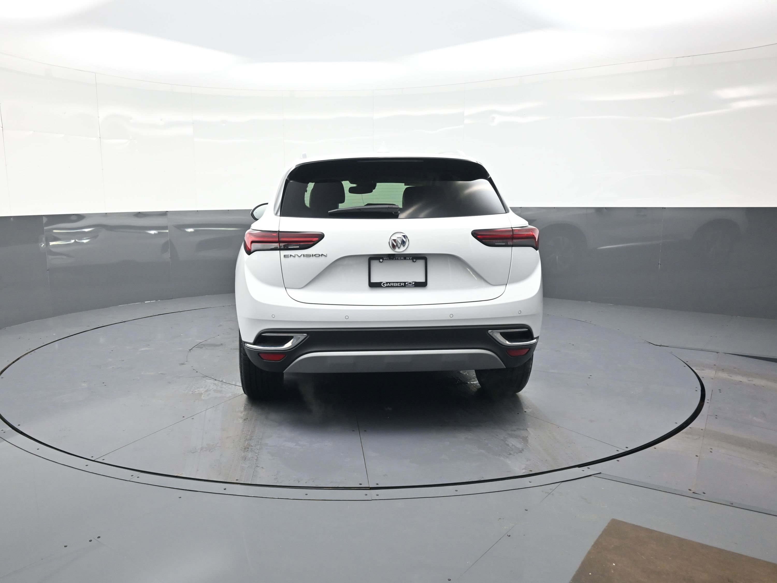 Used 2023 Buick Envision Essence image 4