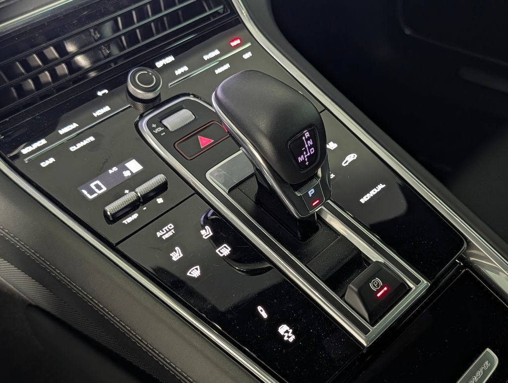 Certified 2022 Porsche Panamera 4 Executive AWD/4WD image 34
