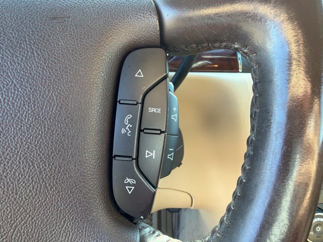 Used 2010 Buick Lucerne CXL w/ Driver Confidence Package FWD image 18