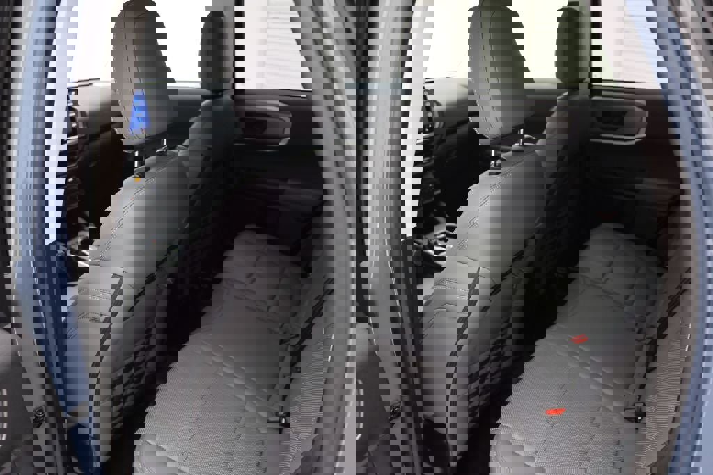 Used 2025 Ford Bronco Sport Badlands image 11