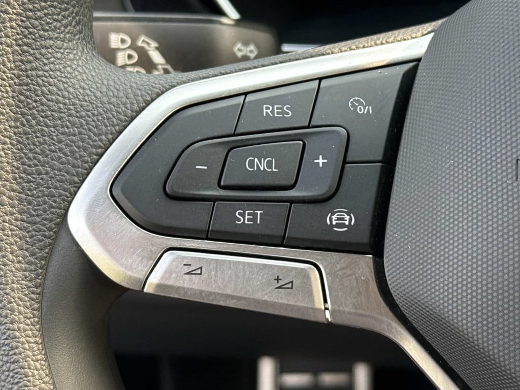Used 2023 Volkswagen Jetta Sport FWD image 22
