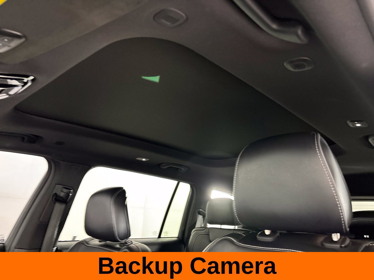 Used 2023 Jeep Grand Cherokee L Overland RWD image 14