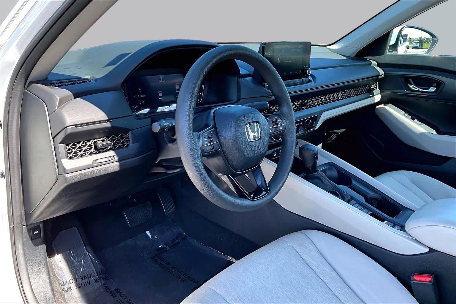 Used 2023 Honda Accord LX image 18