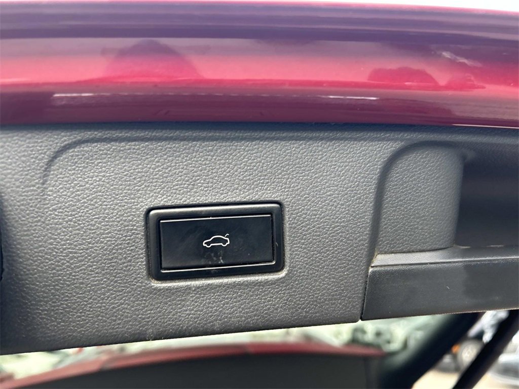 Used 2019 Volkswagen Atlas SEL Premium image 14