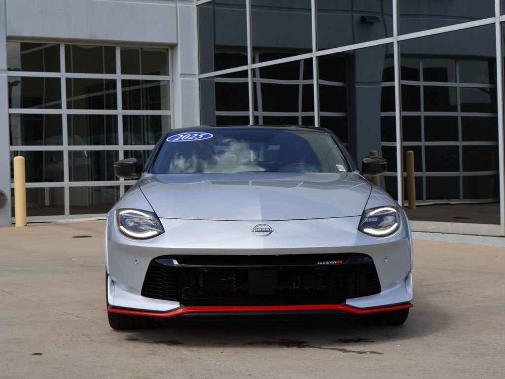 Used 2025 Nissan Z NISMO w/ Floor Mat Package RWD image 19