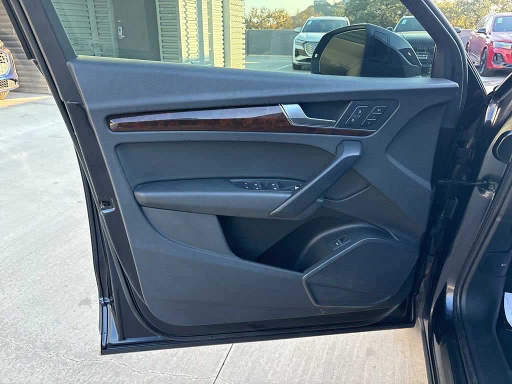 Used 2020 Audi Q5 2.0T Premium image 10