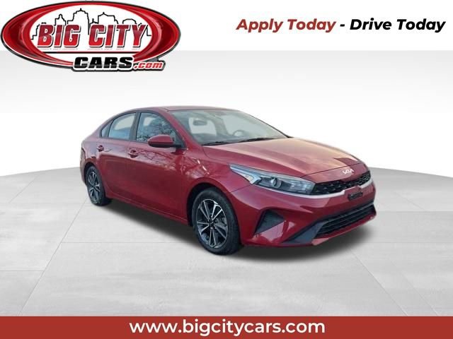 Used 2024 Kia Forte LXS image 1
