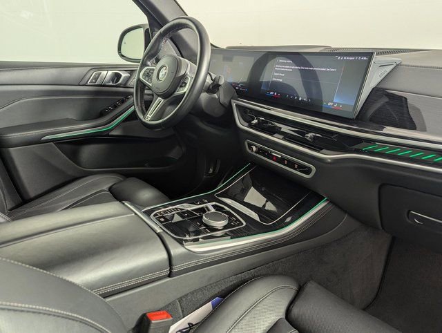 Used 2024 BMW X5 M60i AWD/4WD image 30