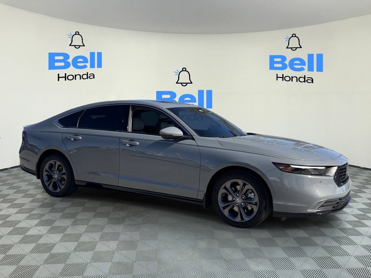 Used 2025 Honda Accord EX-L image 6