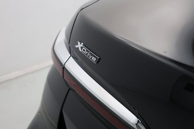 Used 2024 BMW 760i xDrive w/ Executive Package image 74