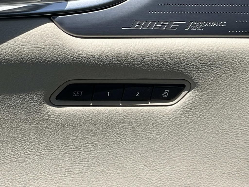 New 2026 Cadillac XT5 Premium Luxury w/ Driver Assist Package AWD/4WD image 25