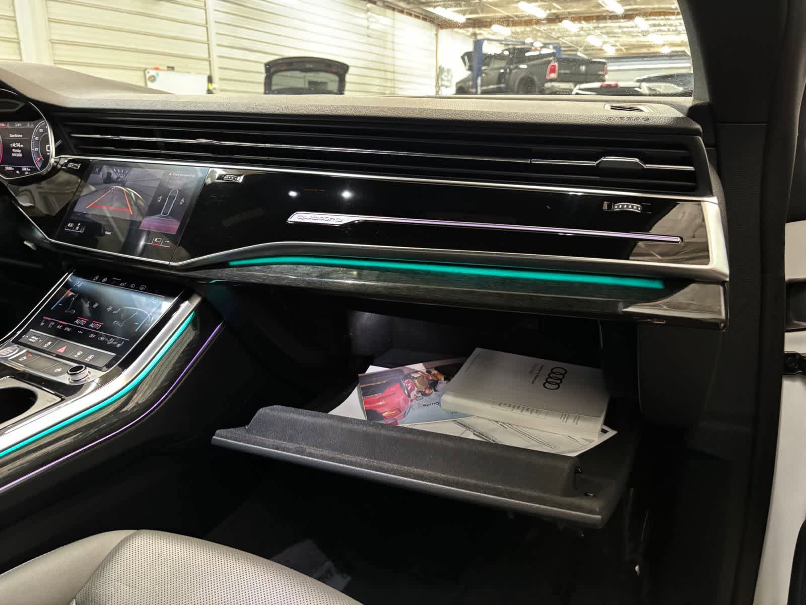 Used 2019 Audi Q8 Premium Plus w/ Premium Plus image 29