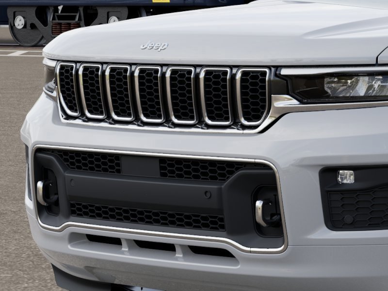 New 2025 Jeep Grand Cherokee L Overland image 11
