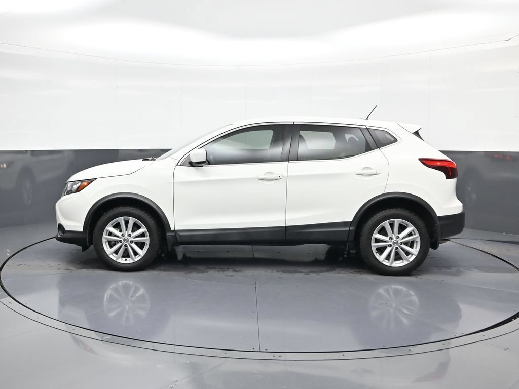 Used 2017 Nissan Rogue Sport S w/ S Appearance Package FWD image 5
