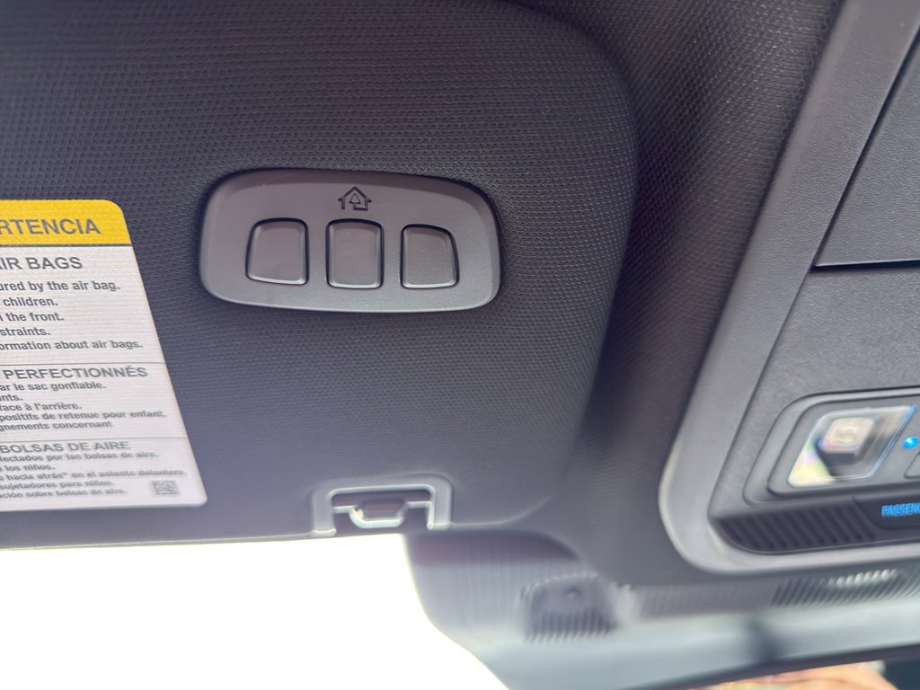 New 2026 Ford Explorer ST-Line w/ ST-Line Street Pack image 23