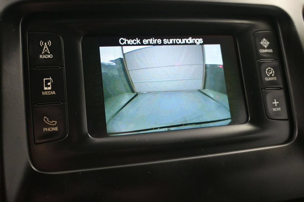 Used 2017 Jeep Cherokee Latitude w/ Cold Weather Group FWD image 17