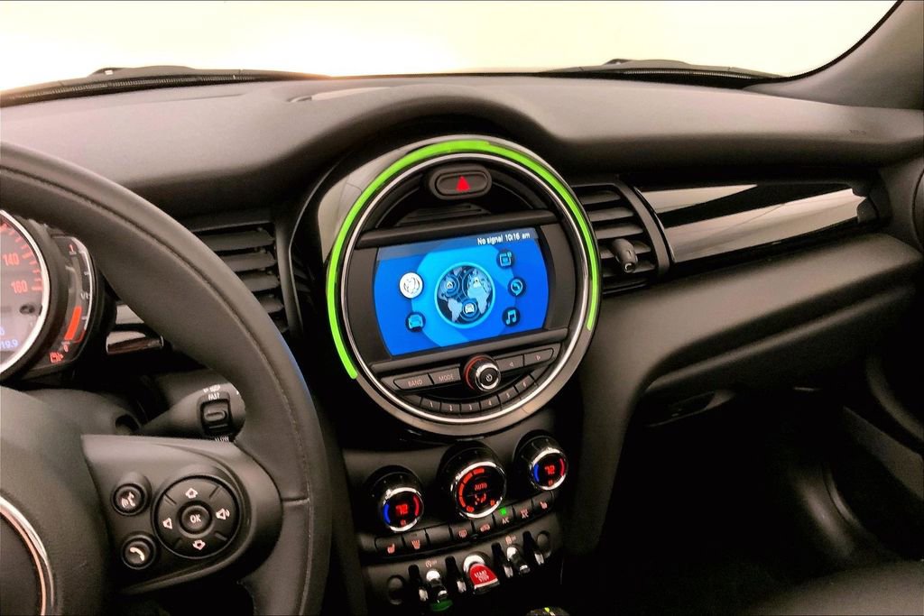 Used 2019 MINI Cooper Convertible w/ Signature Upholstery Package FWD image 5