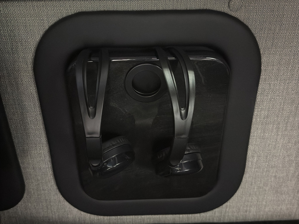 New 2025 Chevrolet Express 2500 w/ Driver Convenience Package image 26