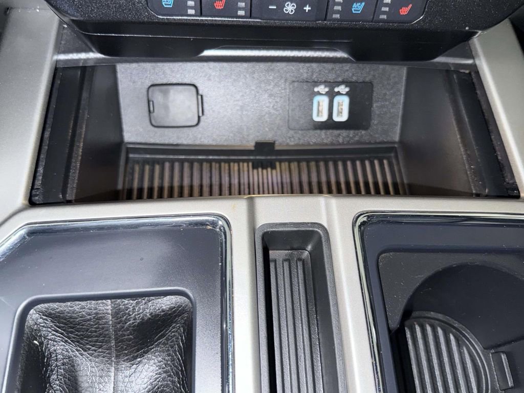 Used 2016 Ford F150 Lariat image 24