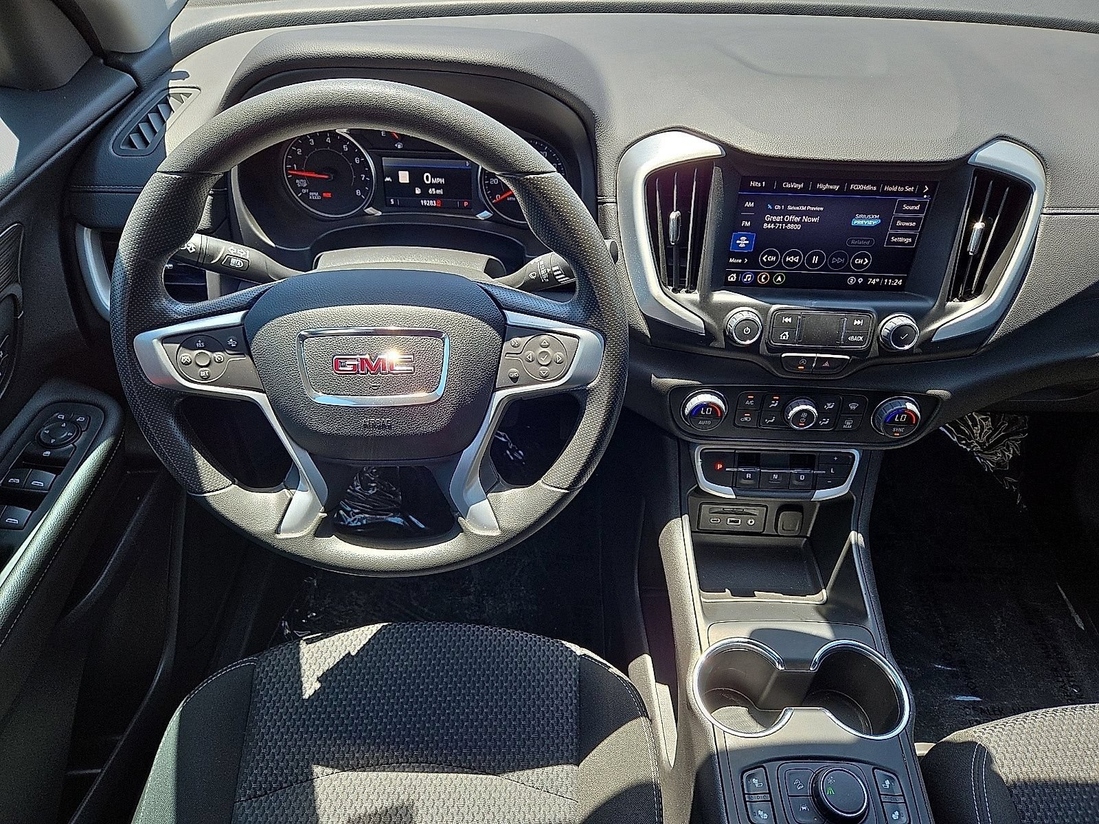 Used 2023 GMC Terrain SLE w/ Driver Convenience Package FWD image 17