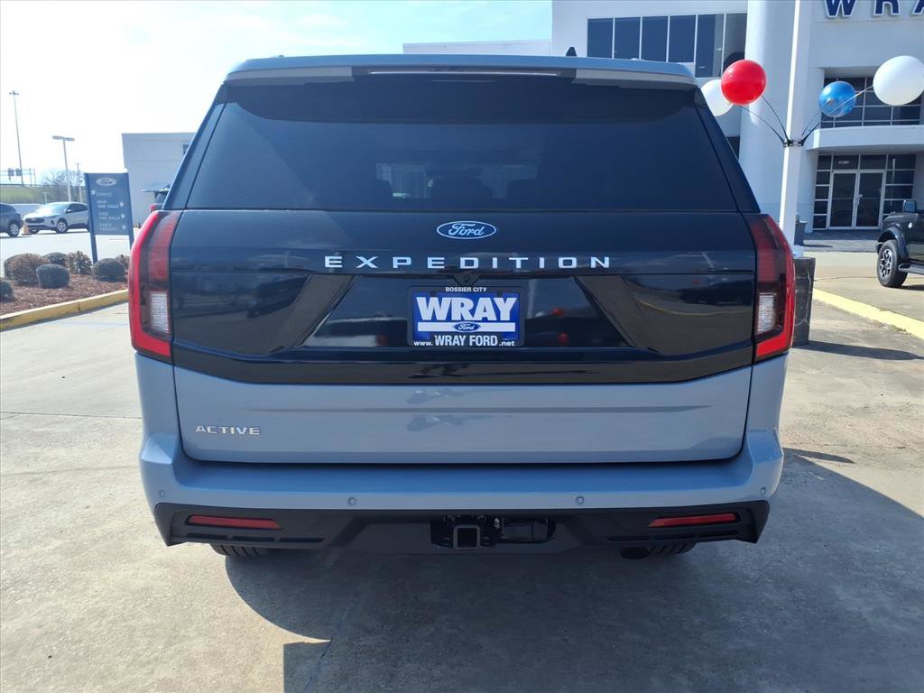 New 2026 Ford Expedition Active RWD image 3