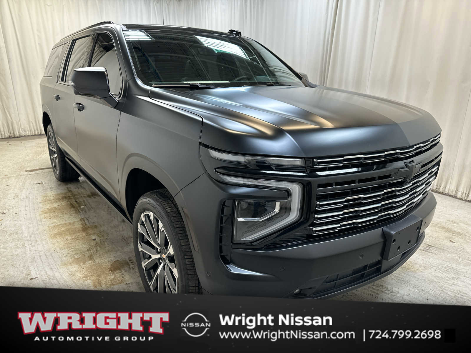 Used 2025 Chevrolet Suburban High Country image 1