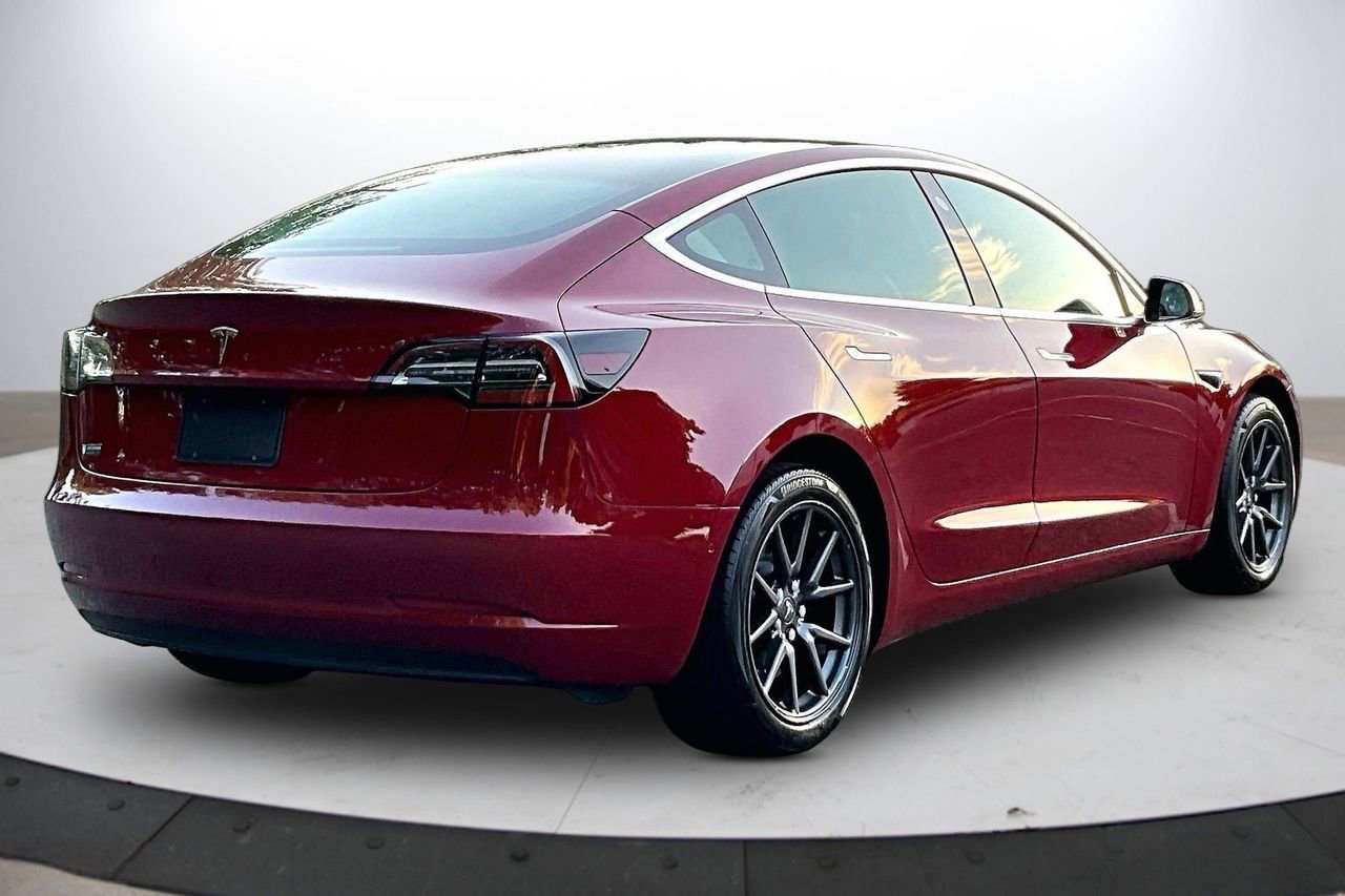 Used 2019 Tesla Model 3 Standard Range Plus RWD image 9