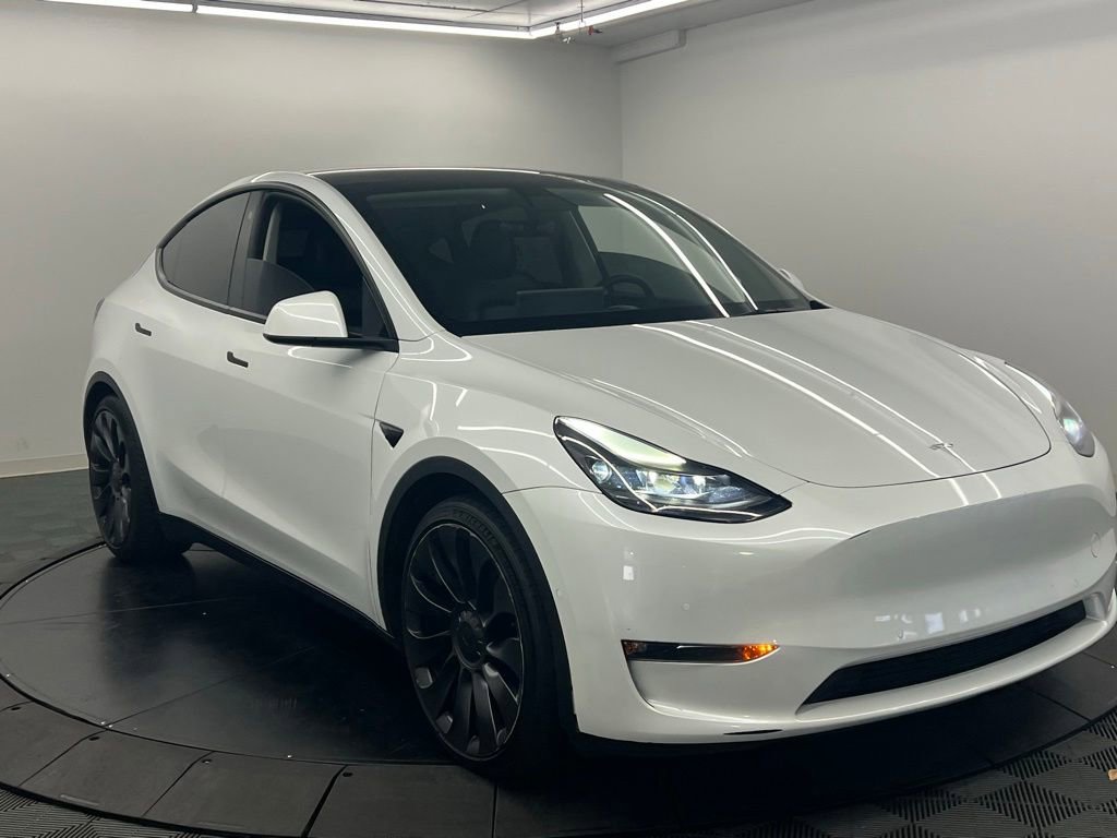 Used 2022 Tesla Model Y Performance AWD/4WD image 3