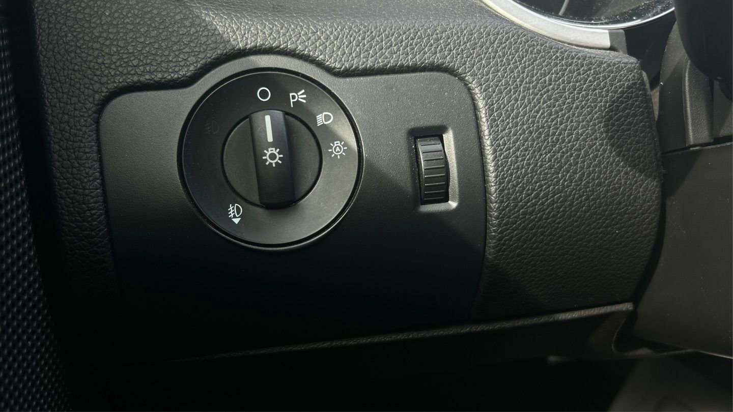 Used 2014 Ford Mustang GT Premium RWD image 28