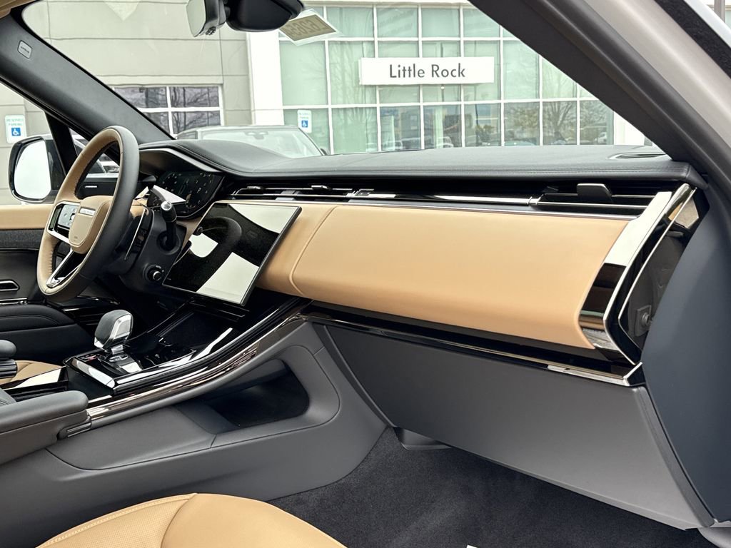 New 2026 Land Rover Range Rover Sport Dynamic SE image 18