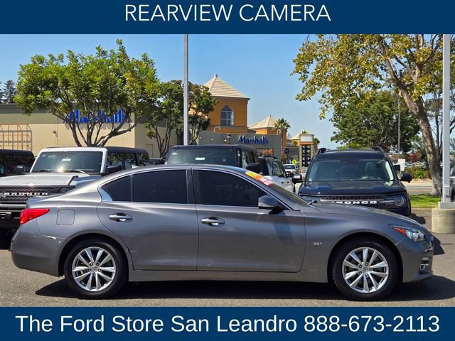 Used 2017 INFINITI Q50 2.0t w/ Moonroof Package RWD image 7