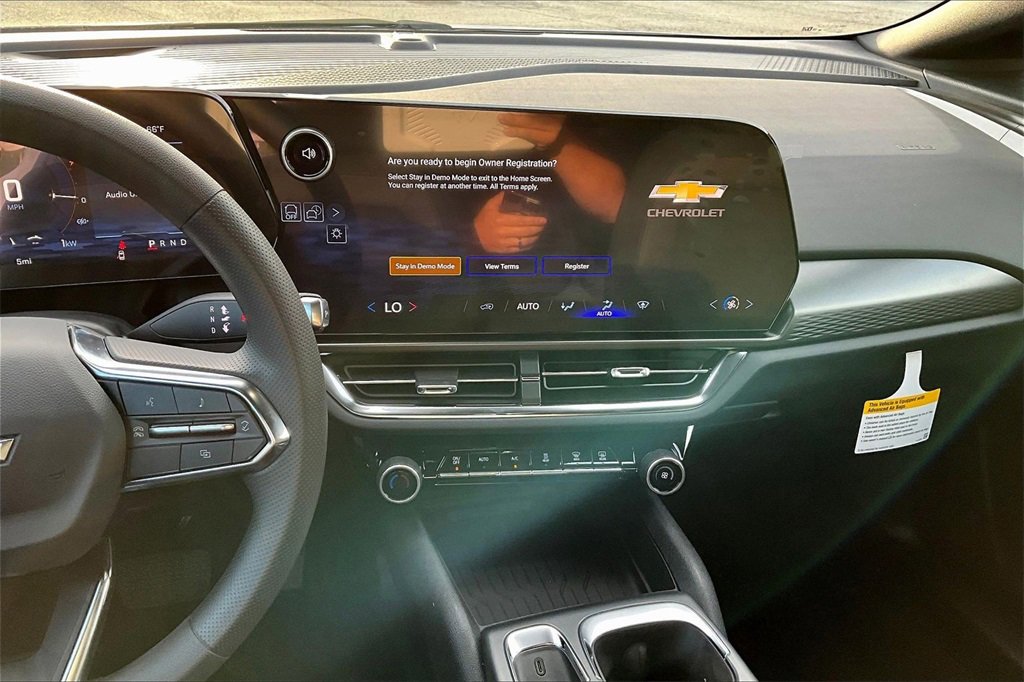 New 2026 Chevrolet Equinox EV LT image 6